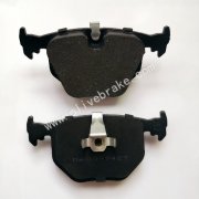 Brake system OEM quality genuine brake pad D683 semi mtallic